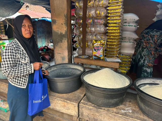 Pemkab Tala Gelontorkan Subsidi Beras, Gula dan Minyak Goreng, Daya Beli Warga Diharapkan Tetap Terjaga