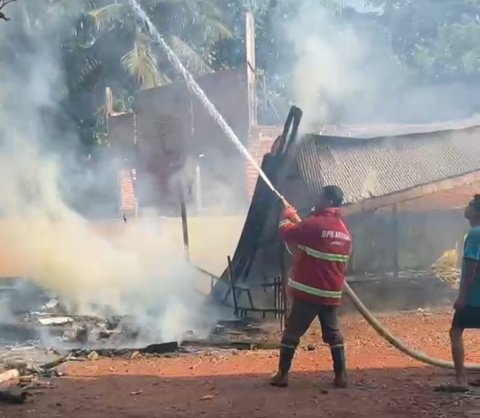 Api Lahap Bangunan Kayu Warung Kecil di Belakang SDN Pabahanan, Sempat Picu Kepanikan