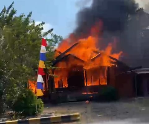 Rumah Terbakar di Sumber Mulya Dalam Kondisi Kosong, Hanya TV dan Hambal Terselamatkan