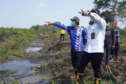 Api Karhutla Dikendalikan, Warga Martapura Berharap Titik Api Tak Kembali, Bupati Saidi Langsung Turun ke Lapangan