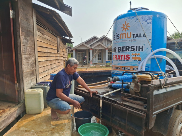 Ratusan Tandon Air Gratis Telah Disalurkan Lazismu Tala, Ringankan Kesulitan Warga di Tengah Kemarau