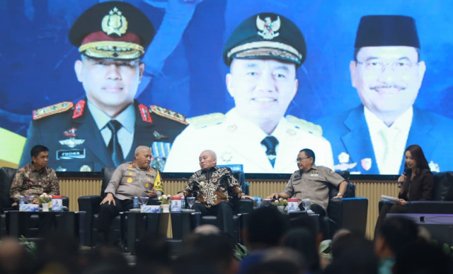 Gubernur Kalsel Dorong Embung Mini dan Sulfaktan untuk Percepat Pemadaman Karhutla