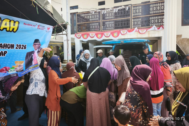 Pasar Murah Diskumdag Tala Sambangi Salaman, Warga Antusias Berburu Bahan Pangan Murah
