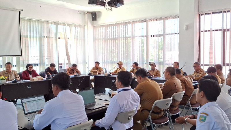 Keluhan Listrik Warga Bati-Bati dan Tambang Ulang Mengemuka di DPRD, Kades Soroti Tegangan hingga Penyegelan Meteran